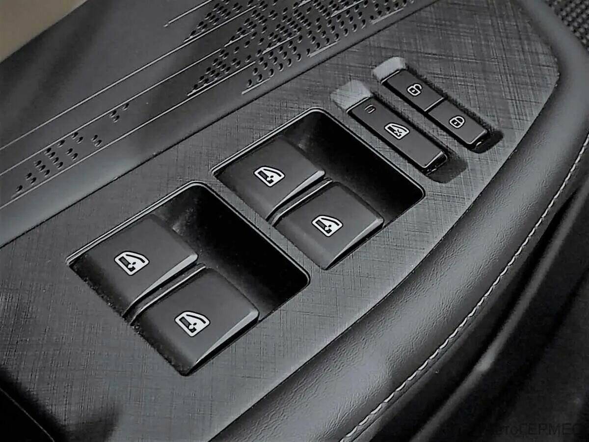 Changan UNI-V б/у, 2023, Роботизированная. Фото: #9