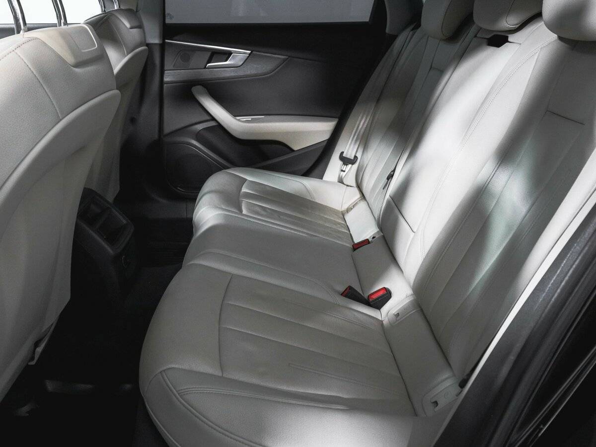 Audi A4 б/у, 2017, Роботизированная. Фото: #9