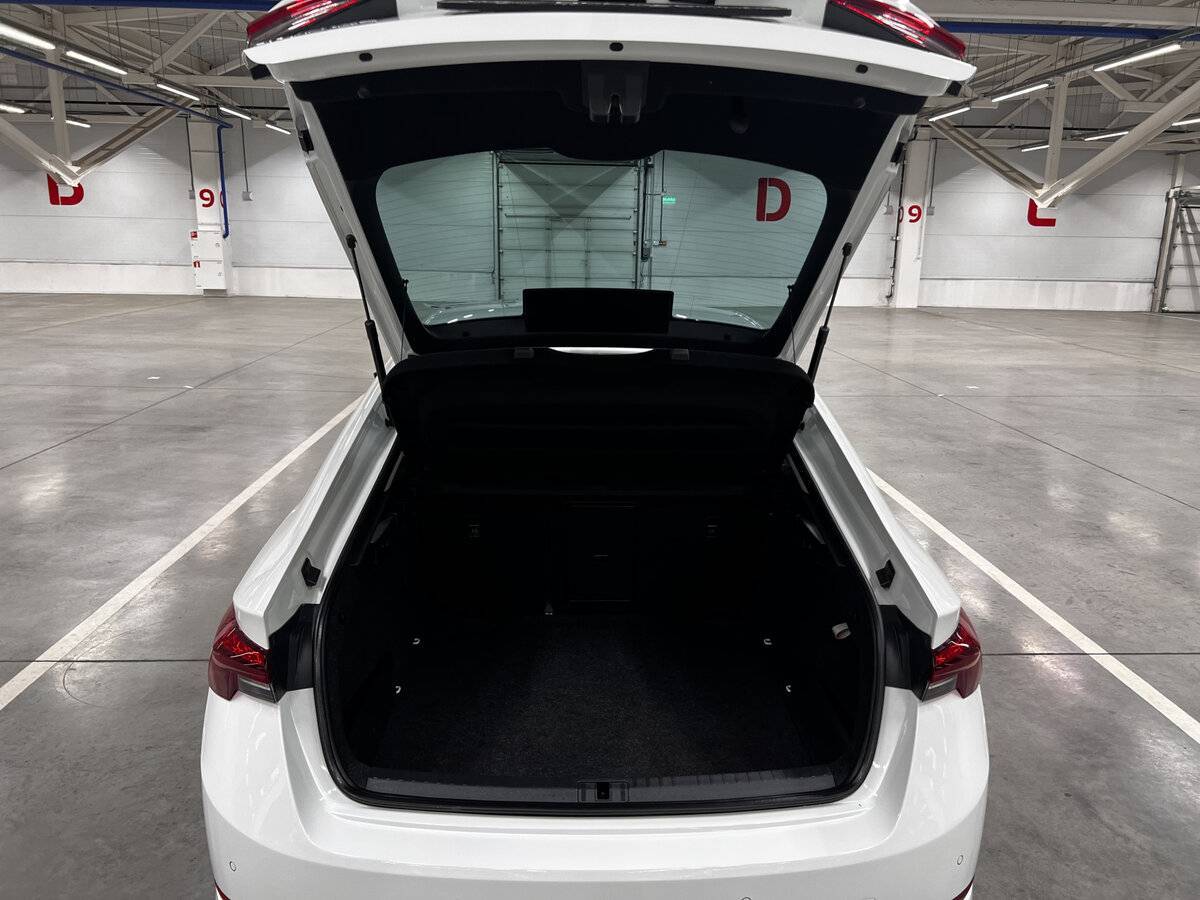 Skoda Octavia б/у, 2020, Автоматическая. Фото: #9