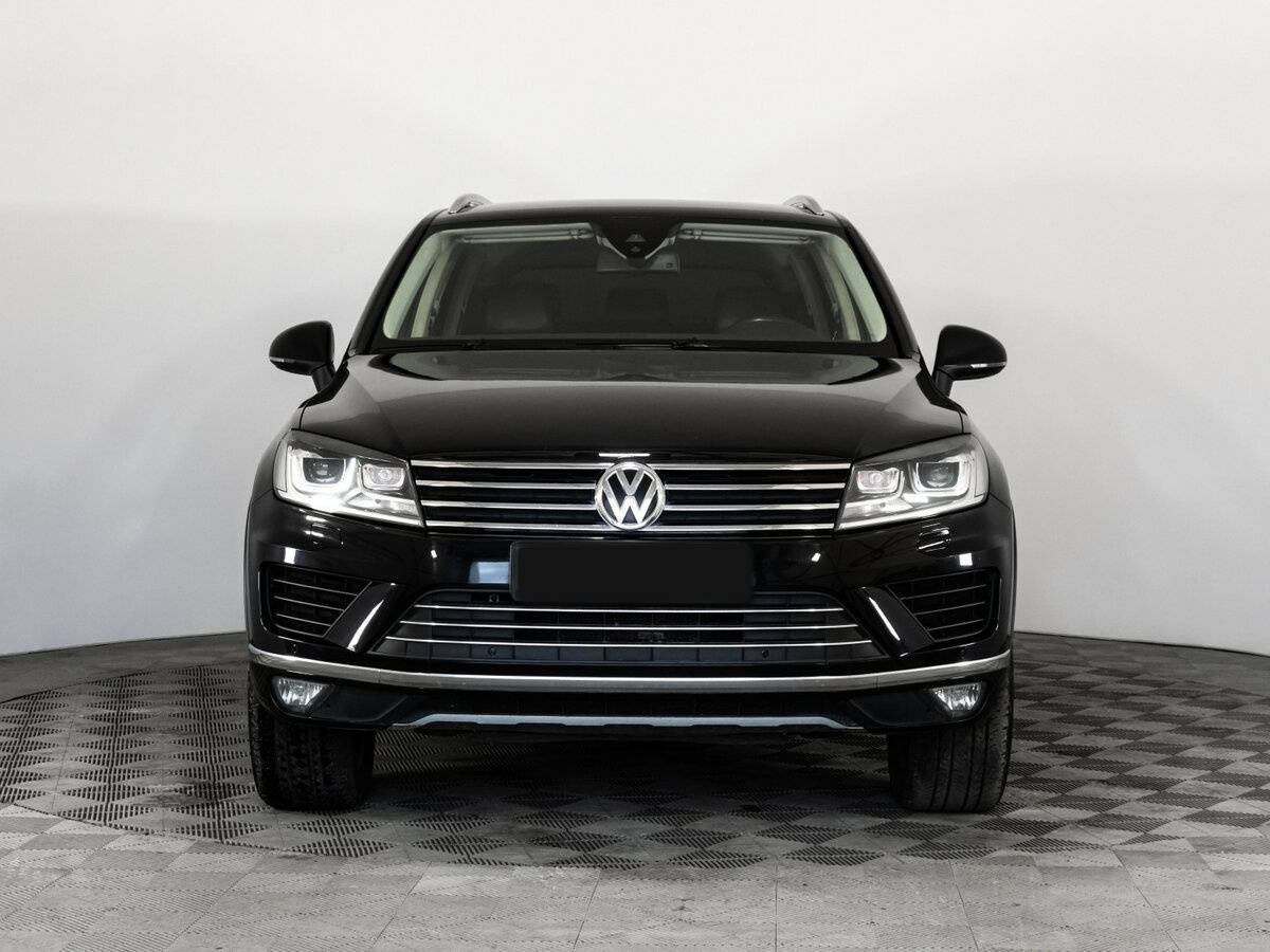 Volkswagen Touareg б/у, 2015, Автоматическая. Фото: #2