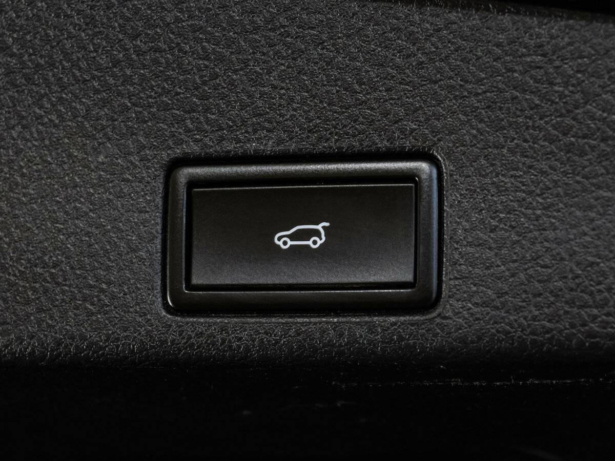 Volkswagen Touareg б/у, 2015, Автоматическая. Фото: #25