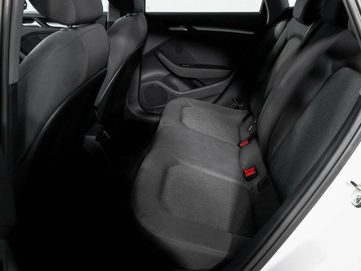 Audi A3 б/у, 2017, Роботизированная. Фото: #9