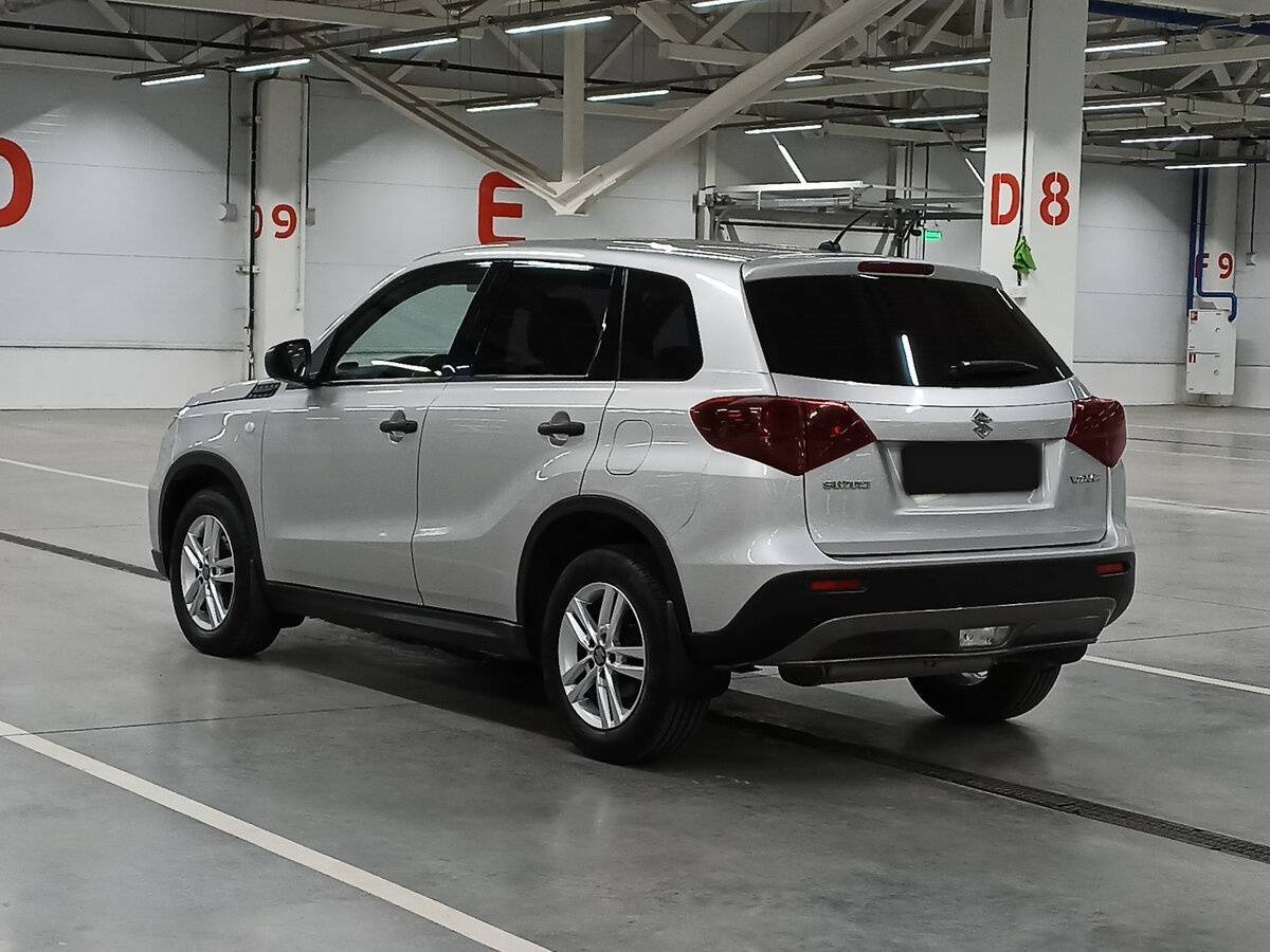 Suzuki Vitara б/у, 2021, Механическая. Фото: #6