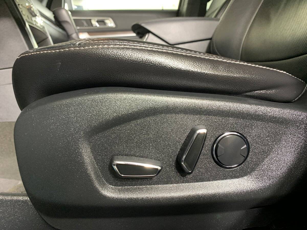 Ford Explorer б/у, 2017, Автоматическая. Фото: #15