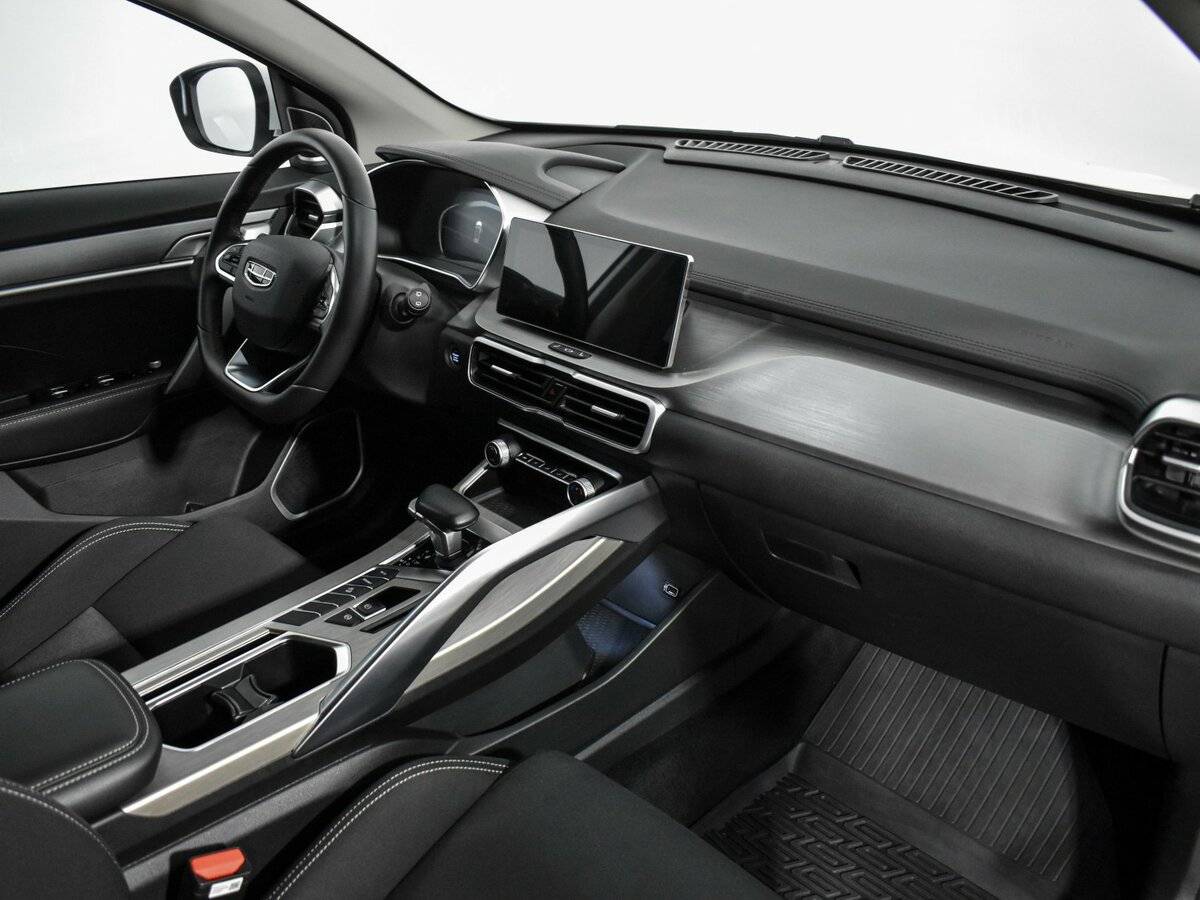 Geely Coolray б/у, 2023, Роботизированная. Фото: #12