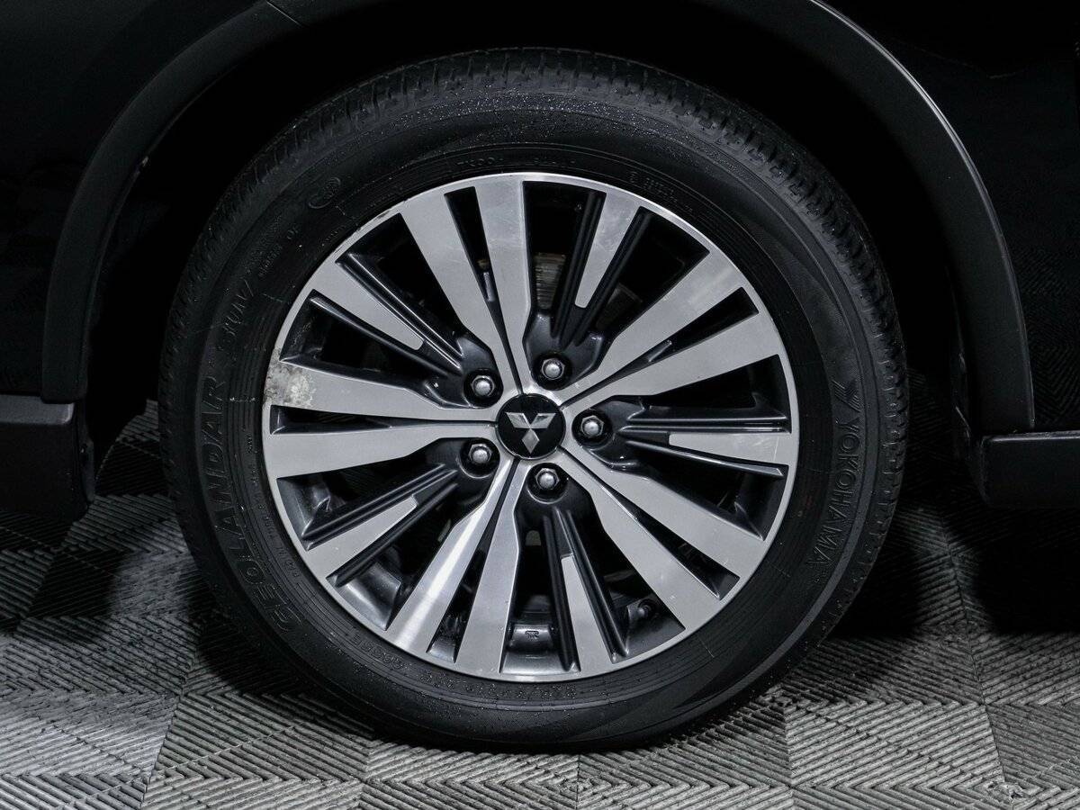 Mitsubishi Outlander б/у, 2021, Вариатор. Фото: #14