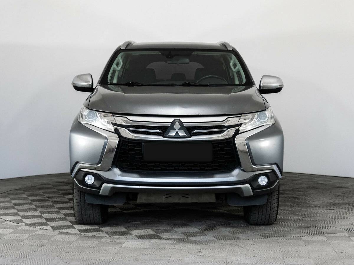 Mitsubishi Pajero Sport б/у, 2017, Автоматическая. Фото: #1