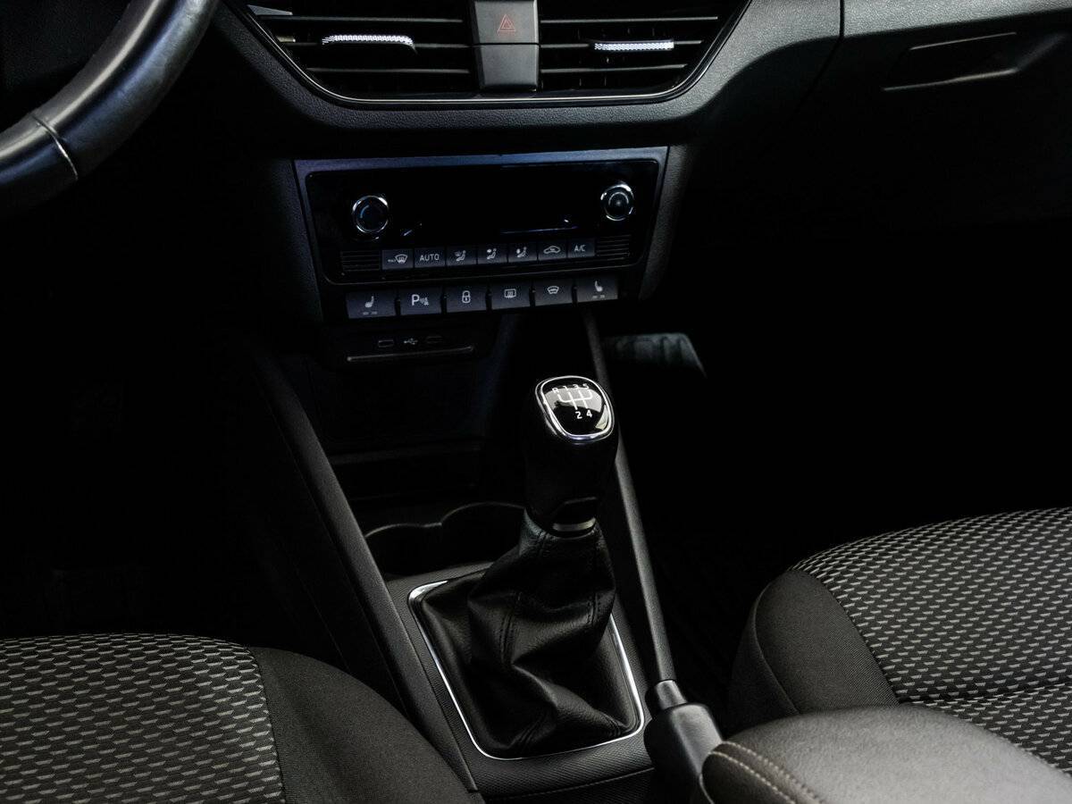 Volkswagen Polo б/у, 2020, Механическая. Фото: #14