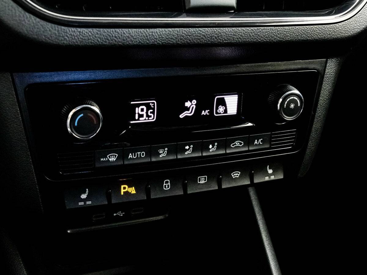 Volkswagen Polo б/у, 2020, Механическая. Фото: #16