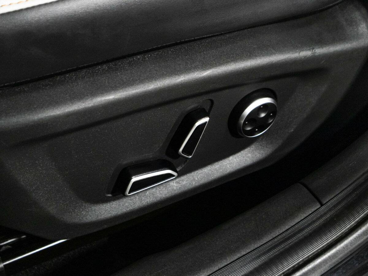 Changan UNI-V б/у, 2023, Роботизированная. Фото: #17