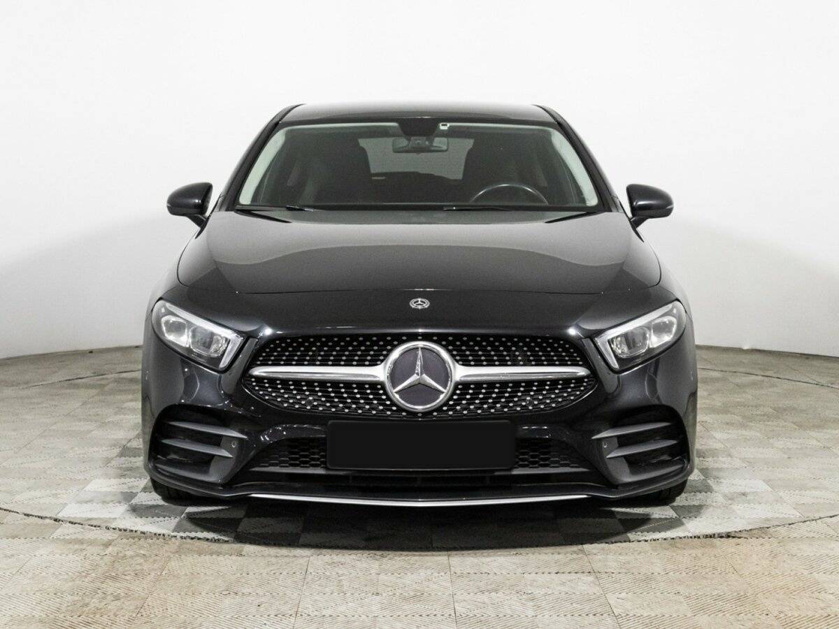 Mercedes-Benz A-Класс б/у, 2018, Роботизированная. Фото: #1
