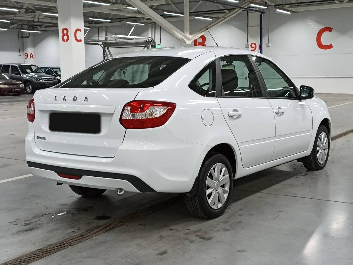 Lada (ВАЗ) Granta б/у, 2023, Механическая. Фото: #4