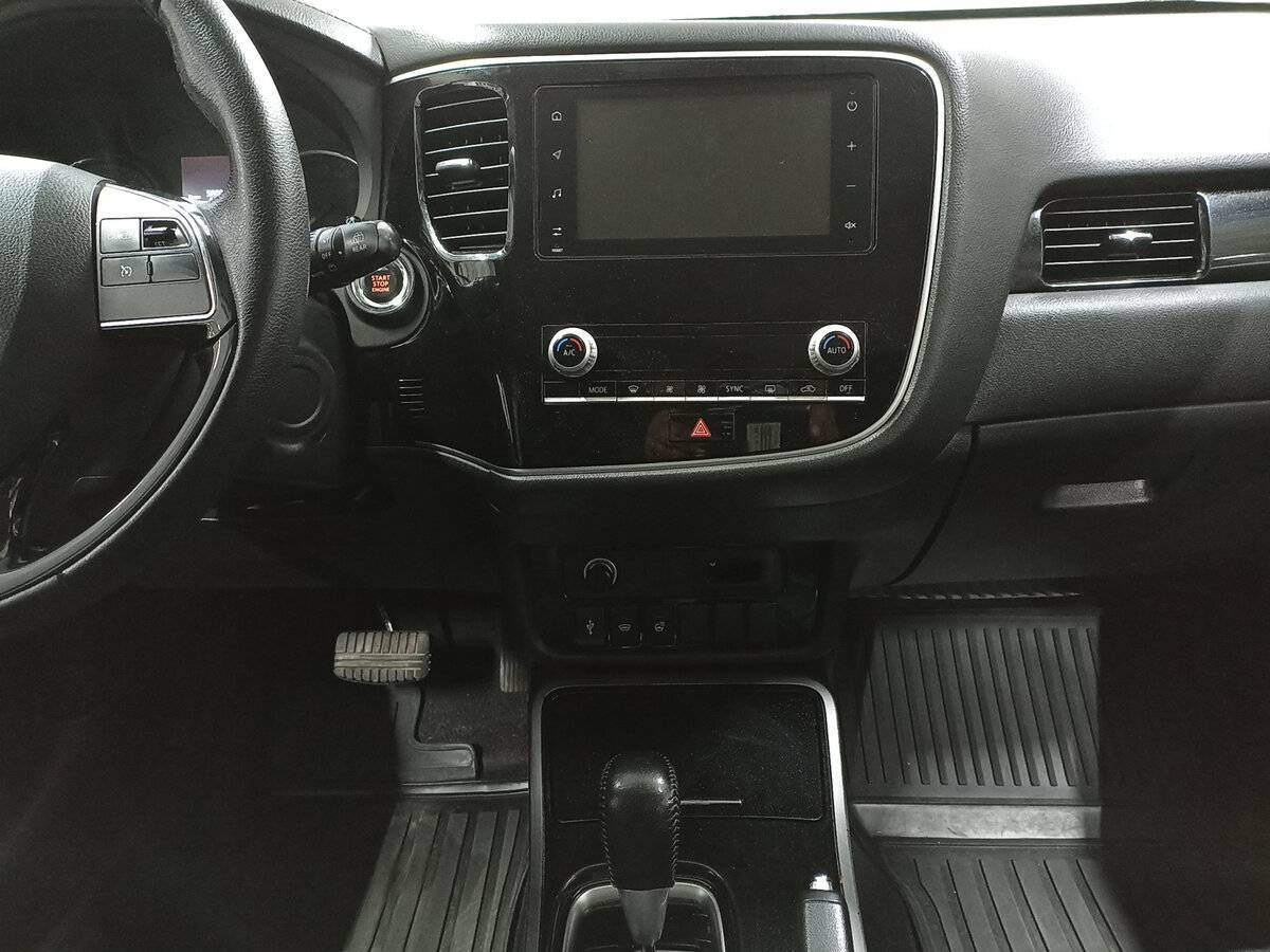 Mitsubishi Outlander б/у, 2020, Вариатор. Фото: #14