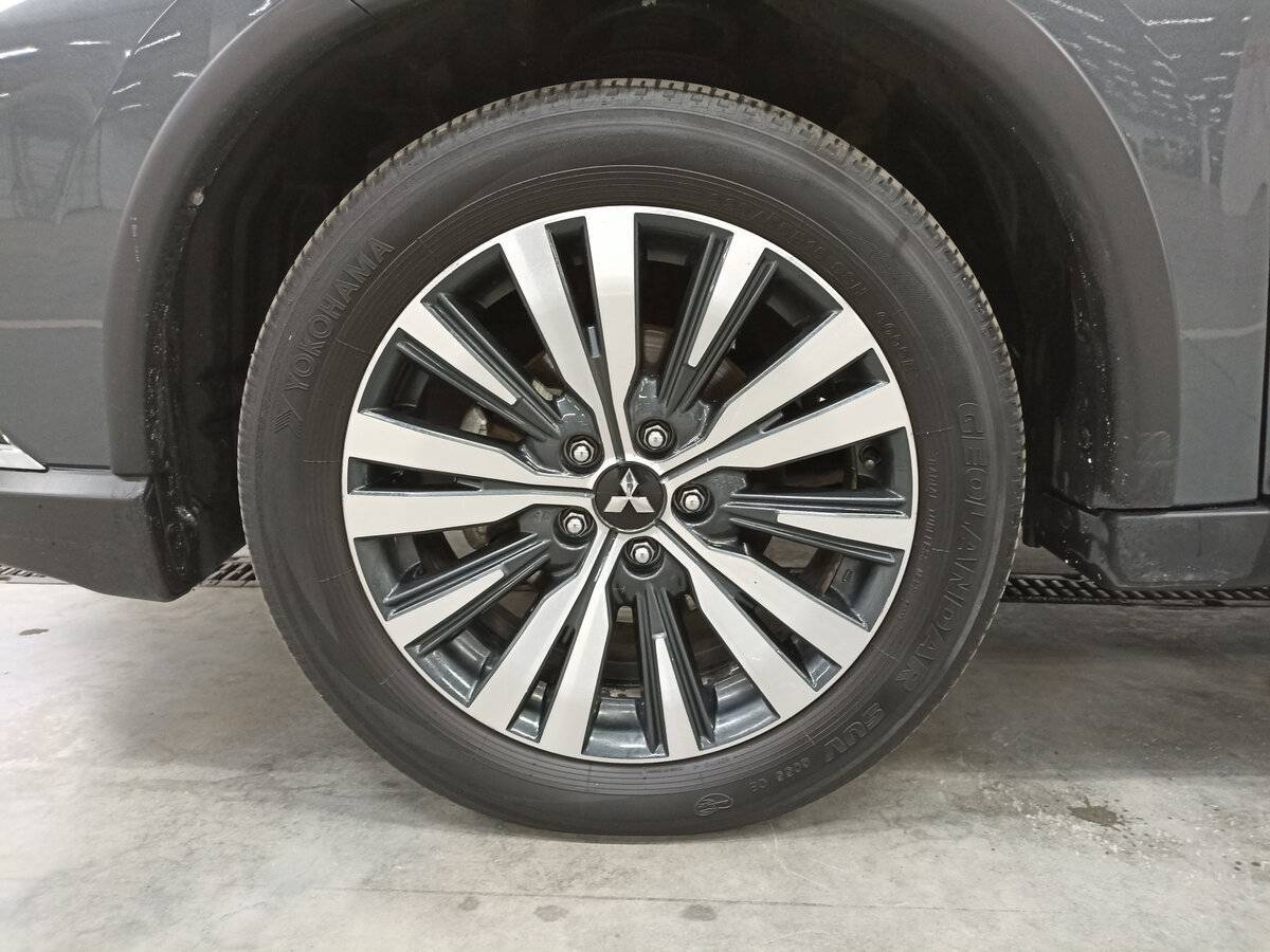 Mitsubishi Outlander б/у, 2020, Вариатор. Фото: #17