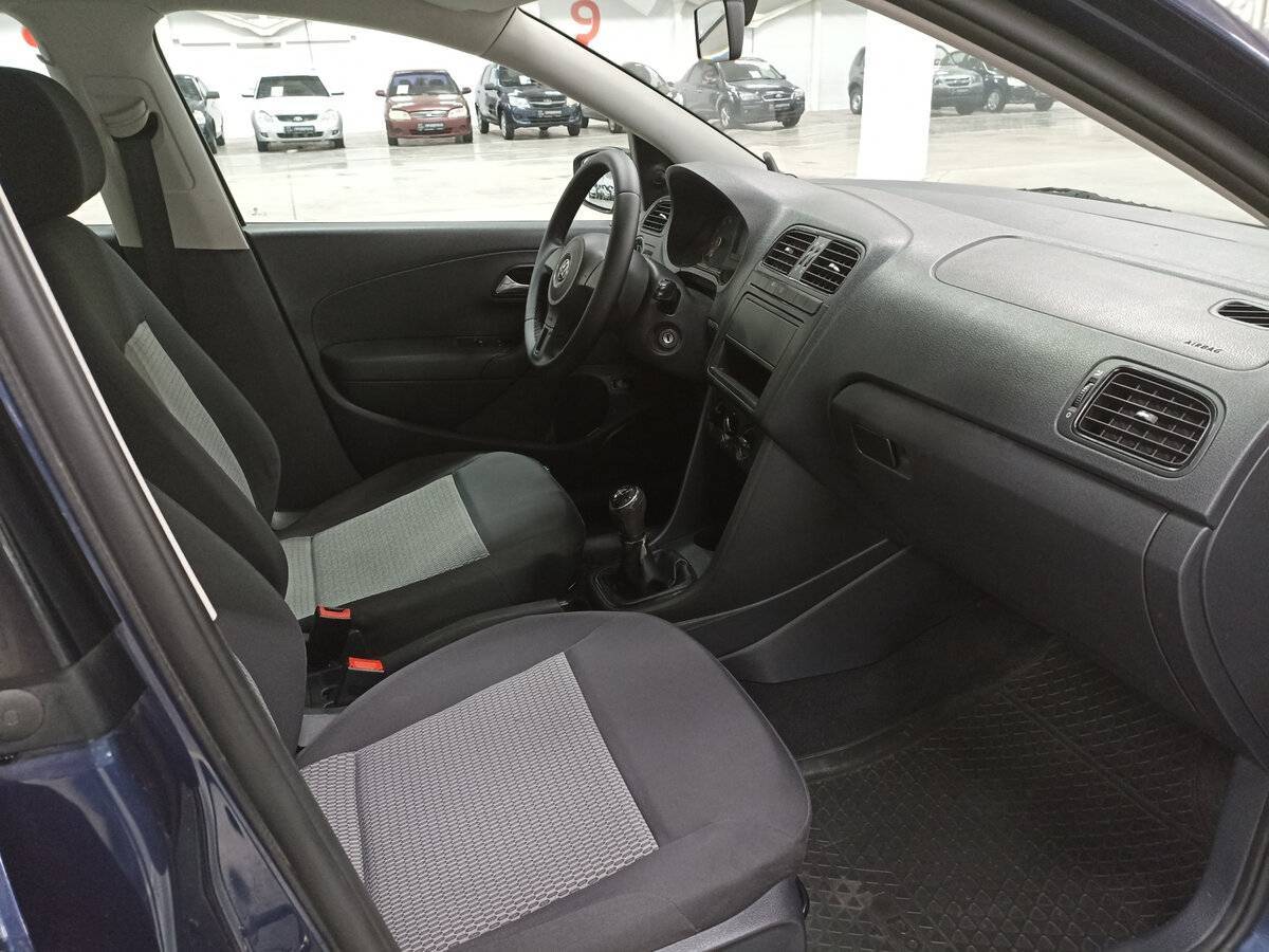 Volkswagen Polo б/у, 2015, Механическая. Фото: #10