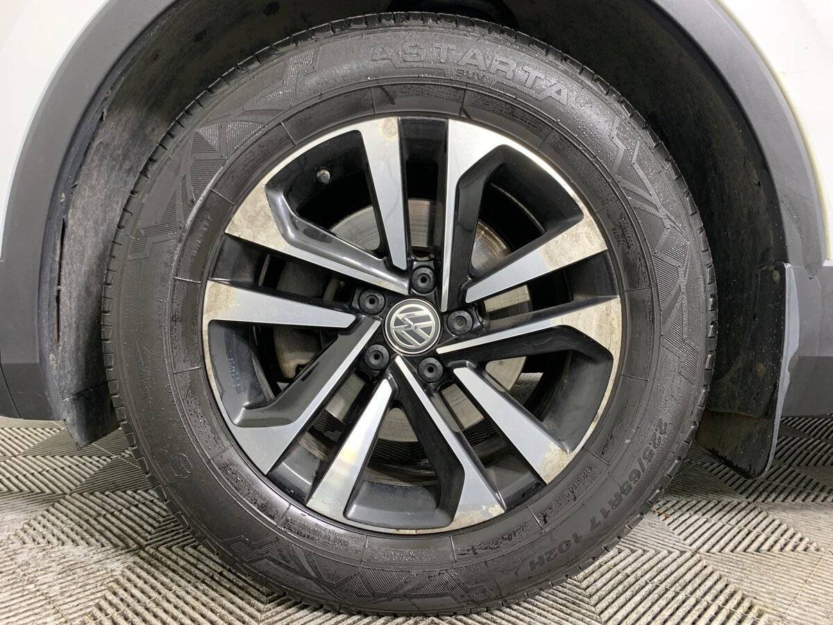 Volkswagen Tiguan б/у, 2019, Роботизированная. Фото: #8