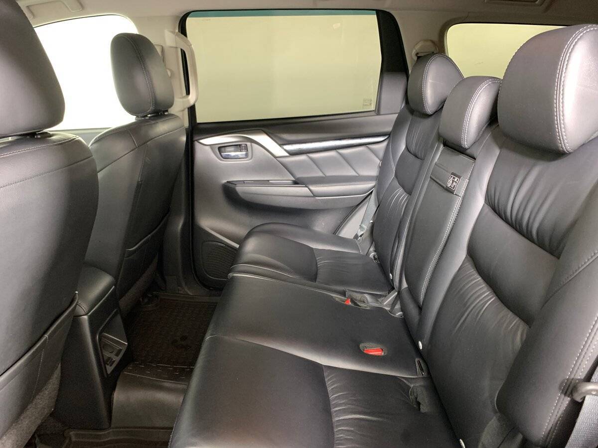 Mitsubishi Pajero Sport б/у, 2018, Автоматическая. Фото: #17