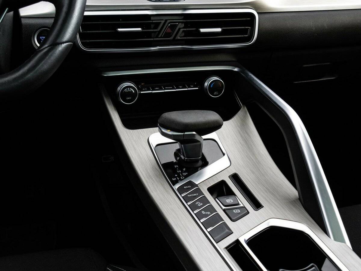 Geely Coolray б/у, 2023, Роботизированная. Фото: #12