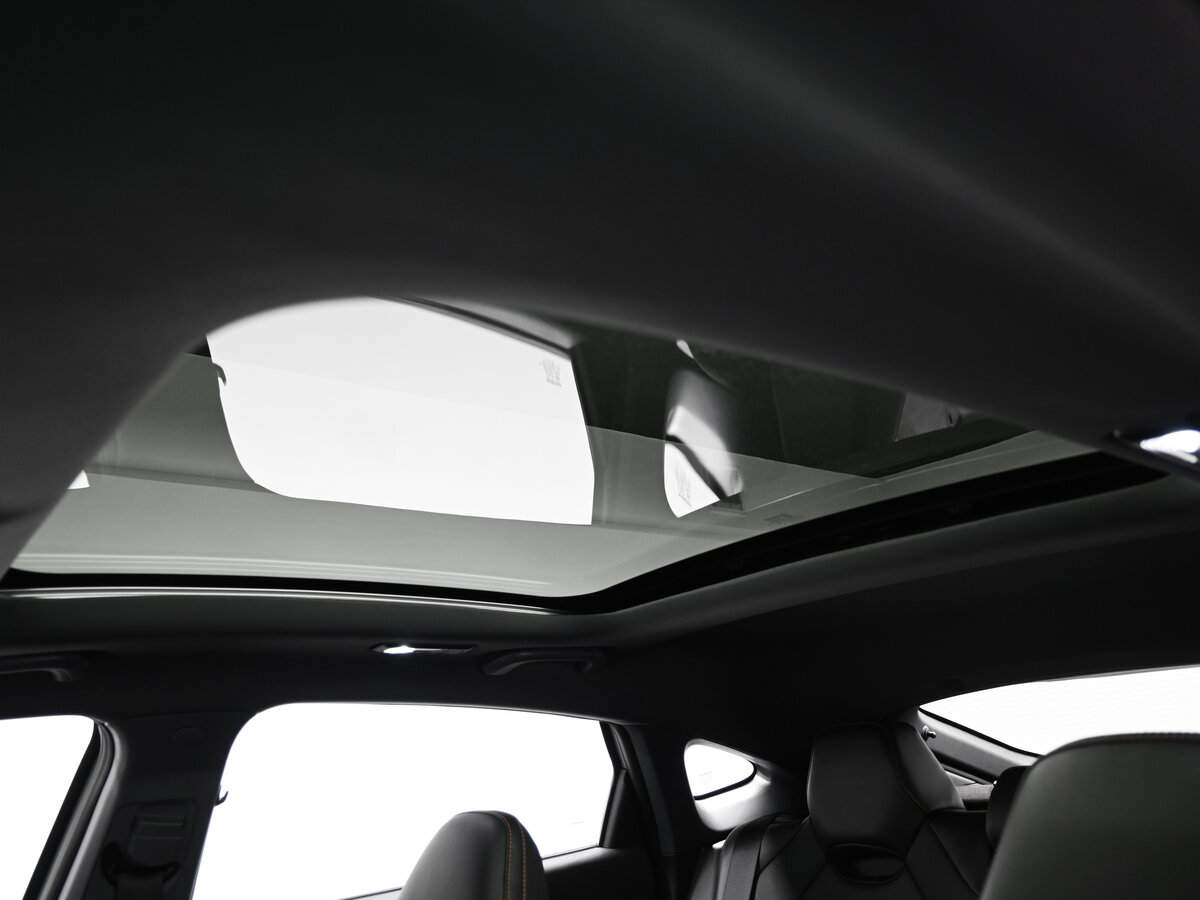 Changan UNI-V б/у, 2023, Роботизированная. Фото: #13