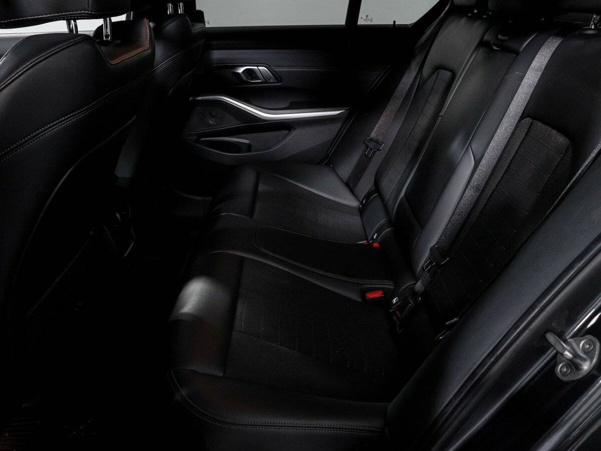 BMW 3 серии б/у, 2019, Автоматическая. Фото: #9