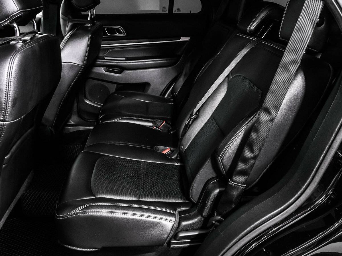 Ford Explorer б/у, 2018, Автоматическая. Фото: #12