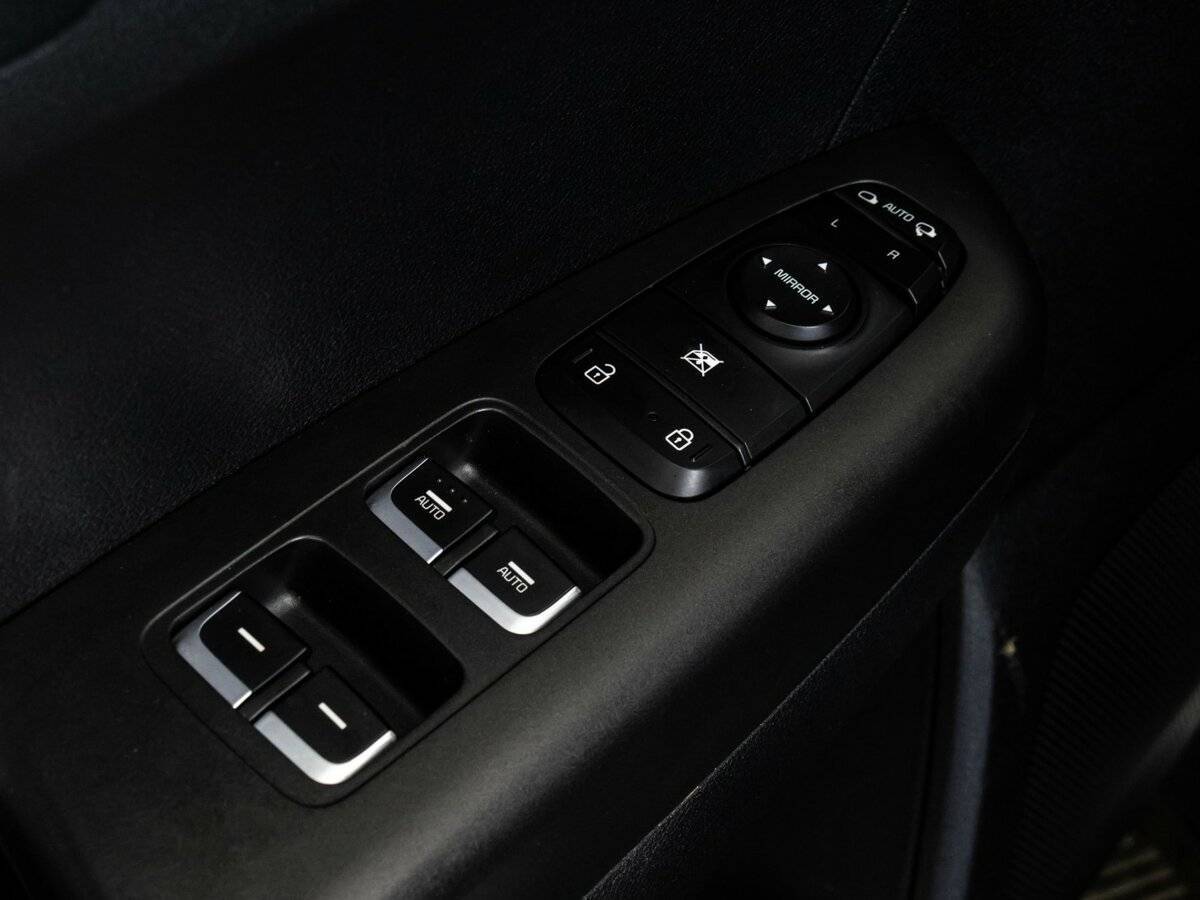 Kia Sportage б/у, 2020, Автоматическая. Фото: #17