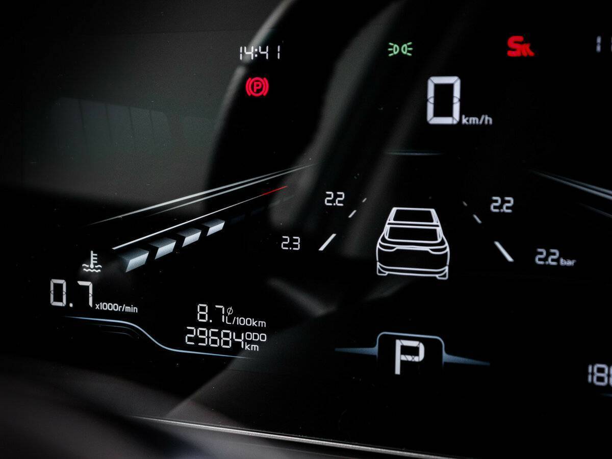 Geely Coolray б/у, 2023, Роботизированная. Фото: #10