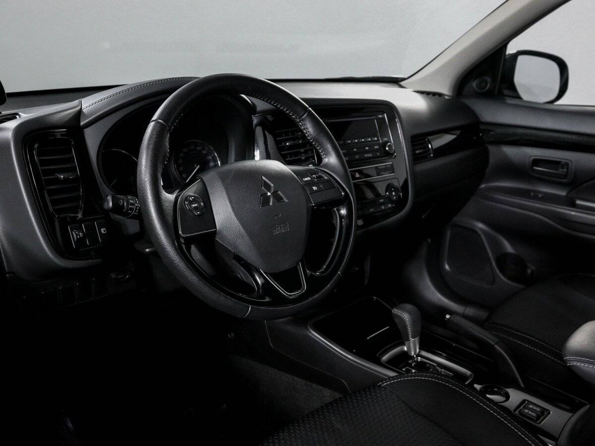 Mitsubishi Outlander б/у, 2019, Вариатор. Фото: #13