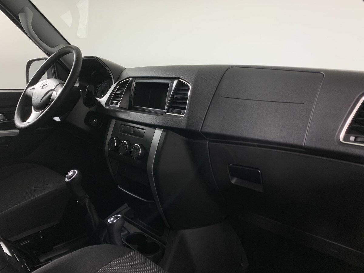 УАЗ Patriot б/у, 2023, Механическая. Фото: #13