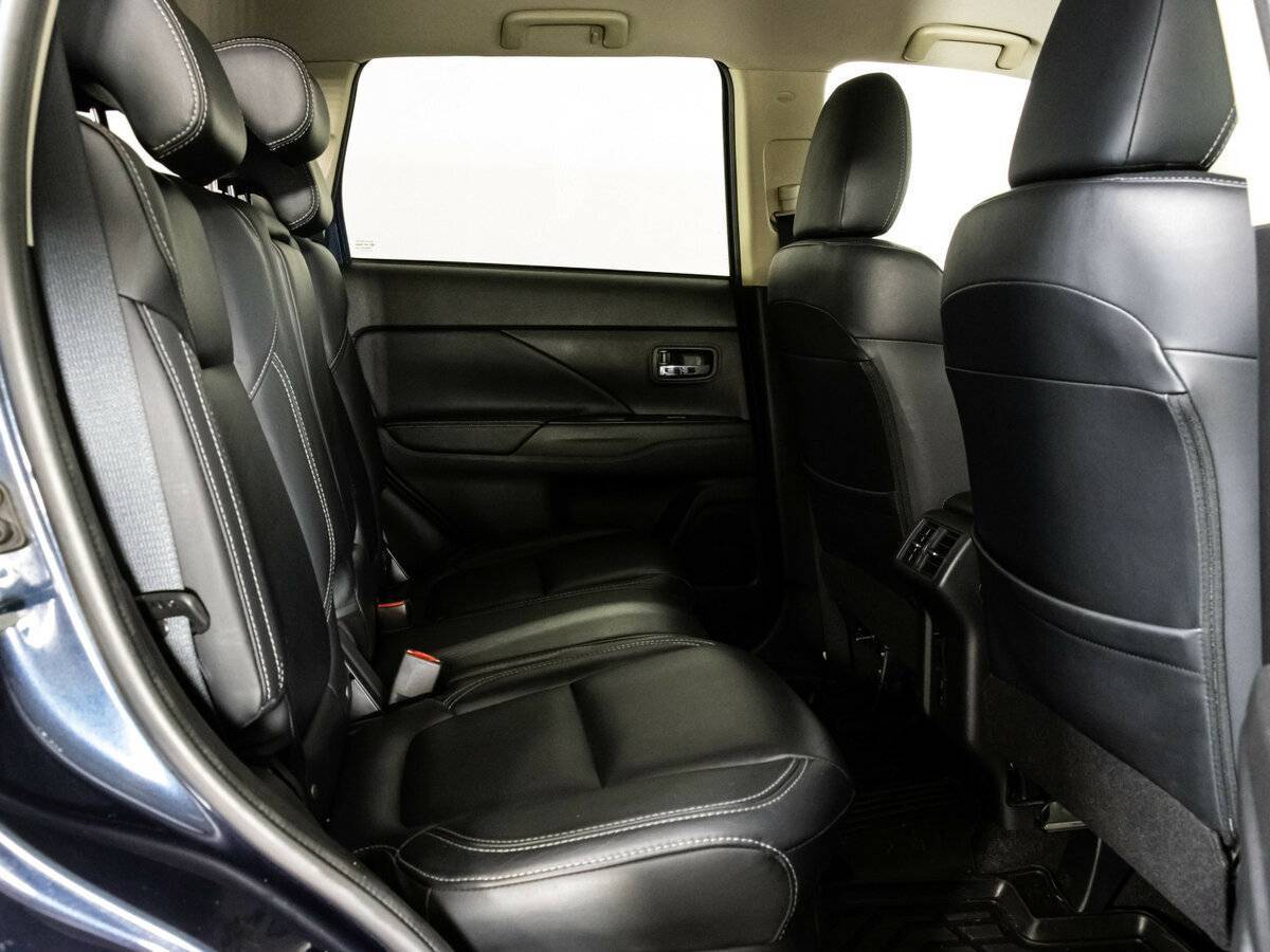 Mitsubishi Outlander б/у, 2020, Автоматическая. Фото: #18