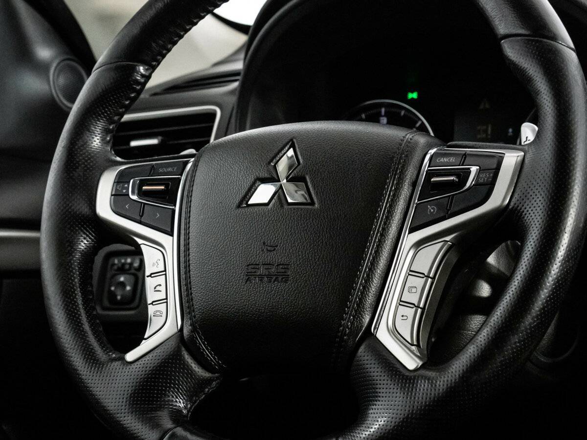 Mitsubishi Pajero Sport б/у, 2018, Автоматическая. Фото: #12