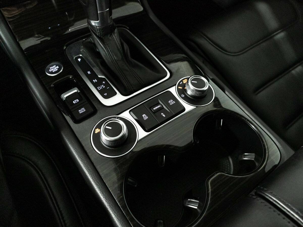 Volkswagen Touareg б/у, 2016, Автоматическая. Фото: #20