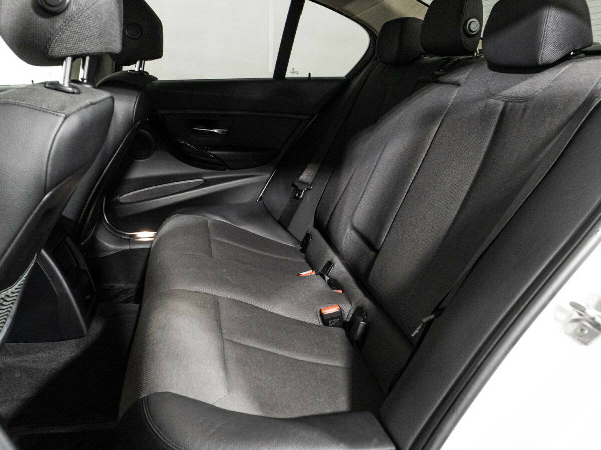 BMW 3 серии б/у, 2018, Автоматическая. Фото: #9