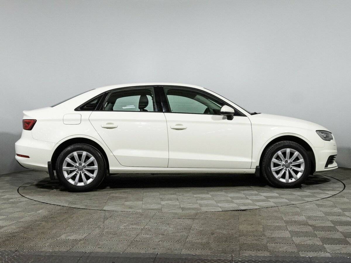 Audi A3 б/у, 2015, Роботизированная. Фото: #3
