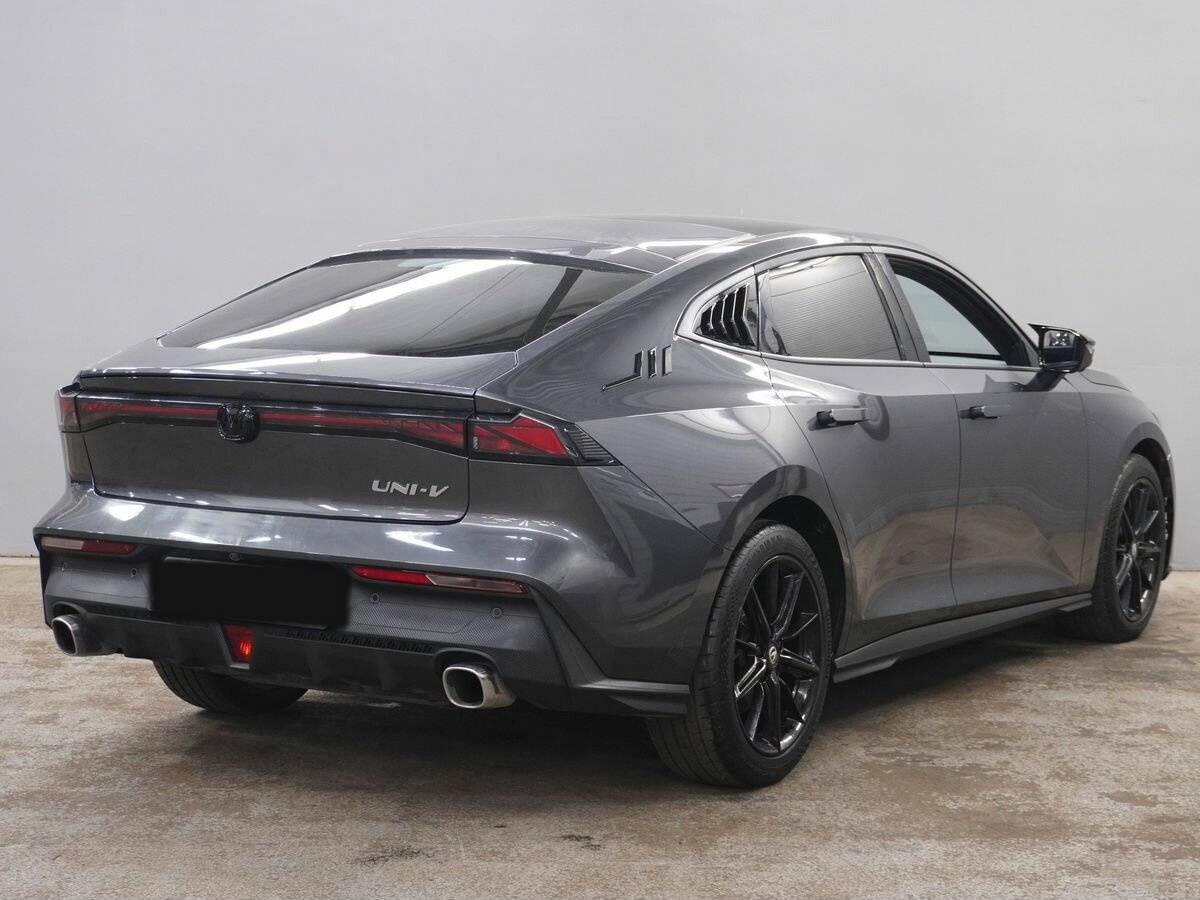 Changan UNI-V б/у, 2022, Роботизированная. Фото: #4