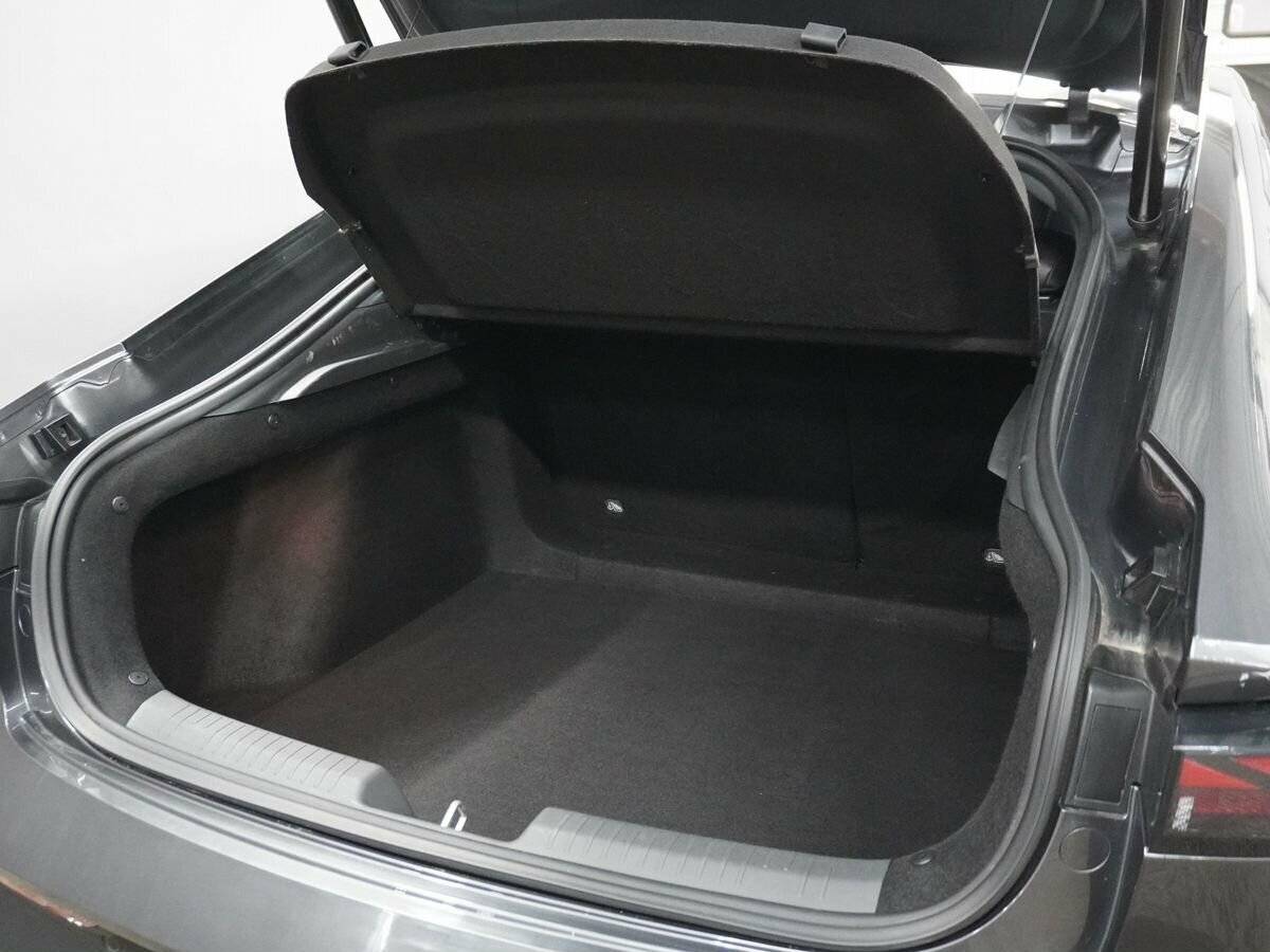 Changan UNI-V б/у, 2022, Роботизированная. Фото: #8