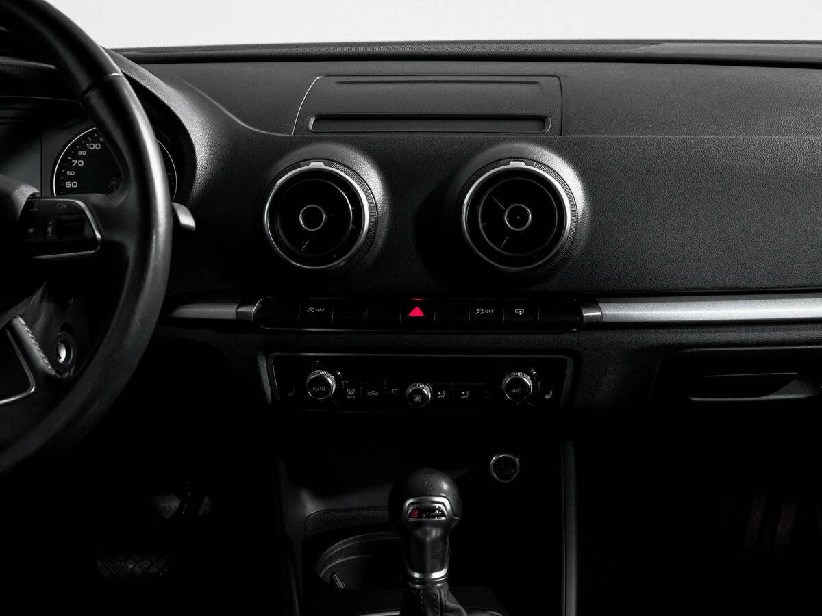 Audi A3 б/у, 2015, Роботизированная. Фото: #12