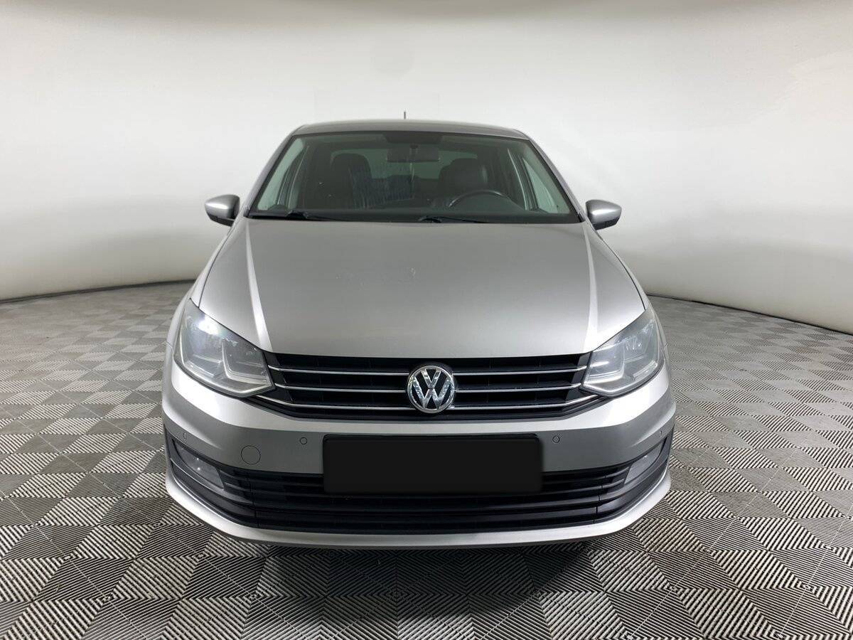 Volkswagen Polo б/у, 2019, Механическая. Фото: #1