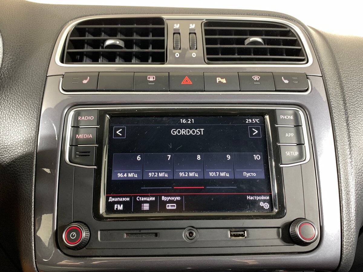 Volkswagen Polo б/у, 2019, Механическая. Фото: #14