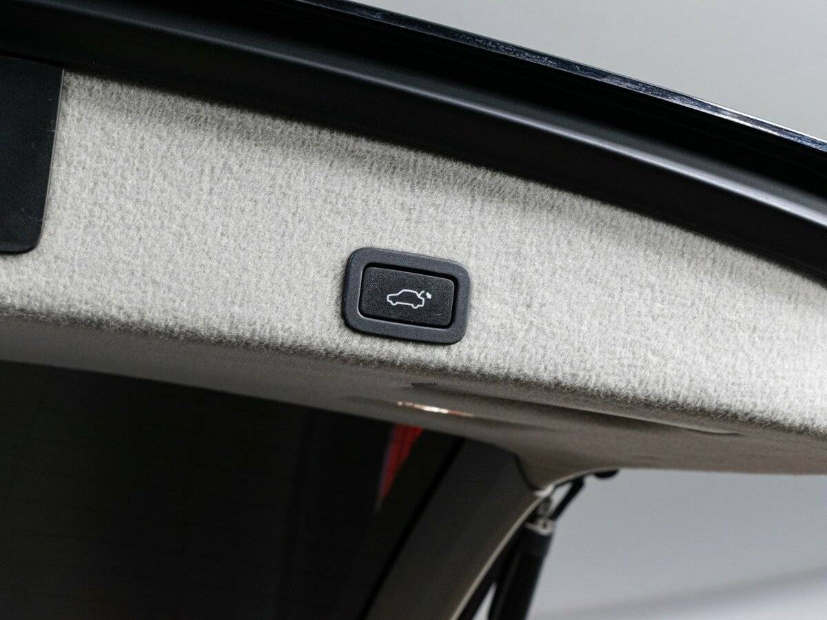 Volvo XC60 б/у, 2016, Автоматическая. Фото: #9