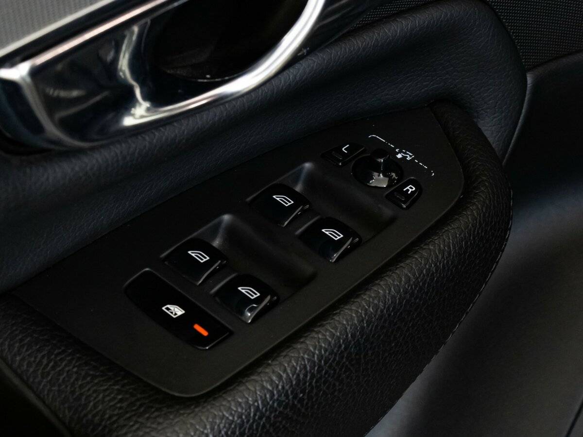 Volvo XC90 б/у, 2015, Автоматическая. Фото: #17