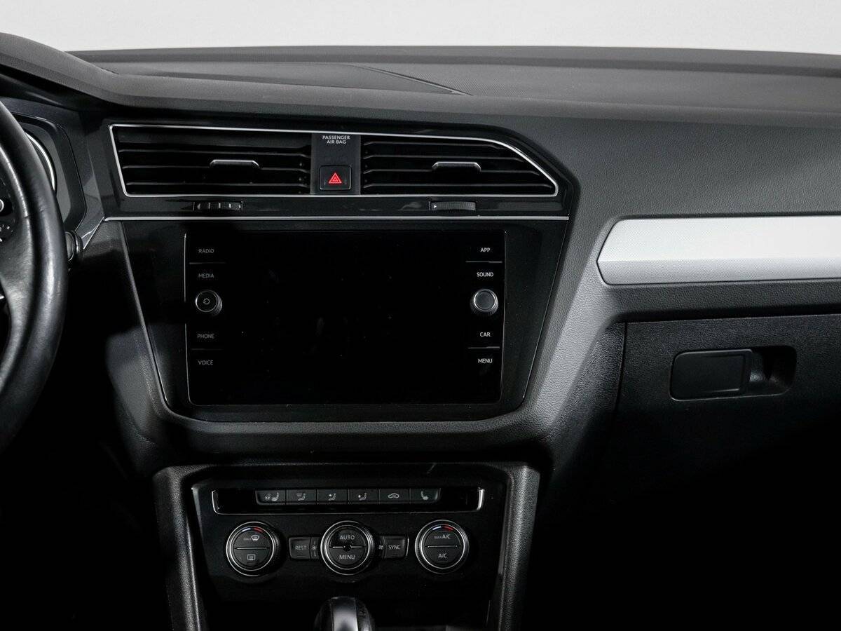 Volkswagen Tiguan б/у, 2020, Роботизированная. Фото: #12