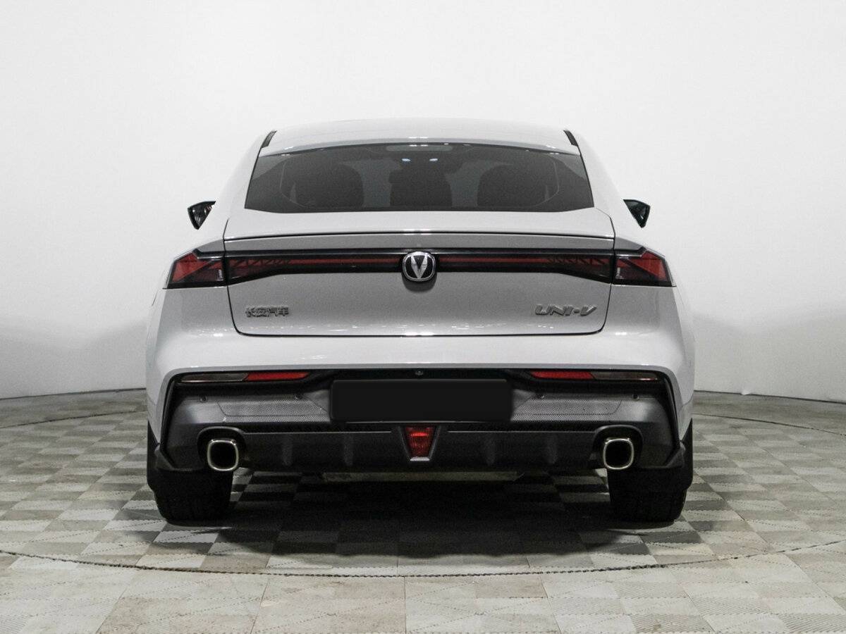 Changan UNI-V б/у, 2023, Роботизированная. Фото: #5