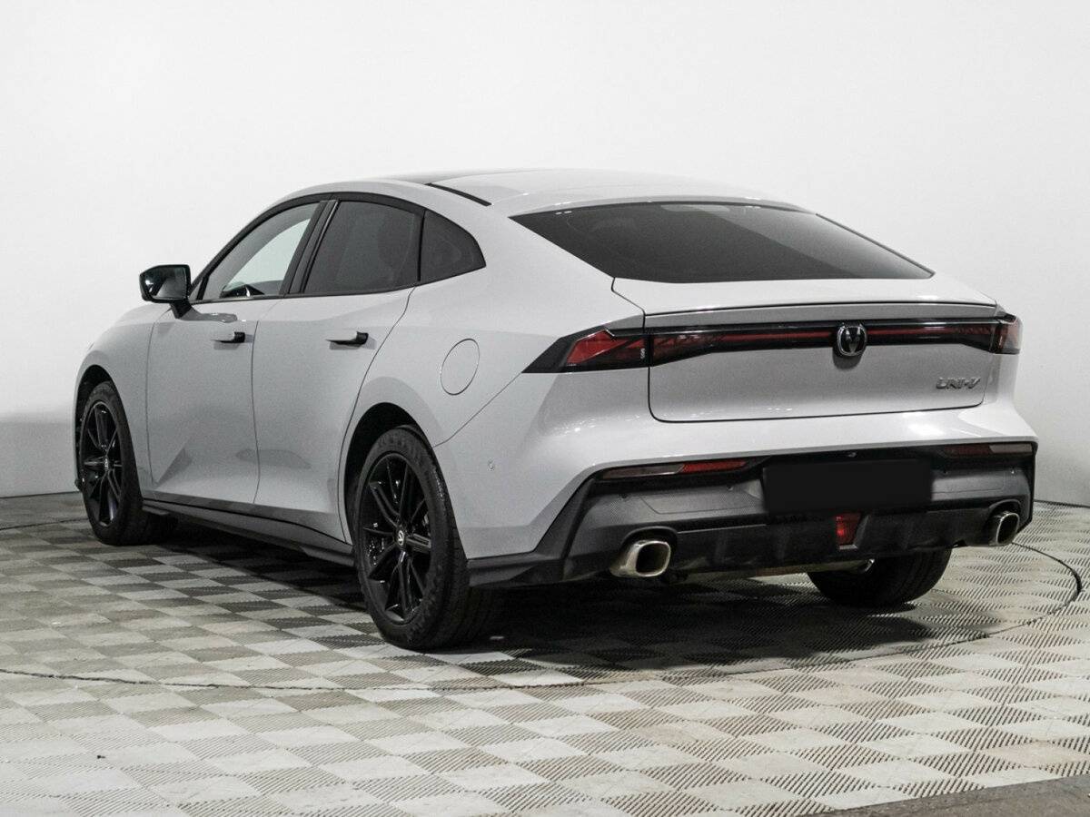 Changan UNI-V б/у, 2023, Роботизированная. Фото: #6