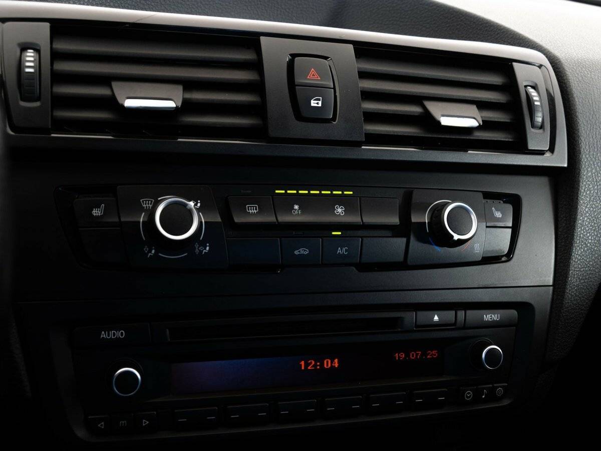 BMW 1 серии б/у, 2013, Автоматическая. Фото: #11