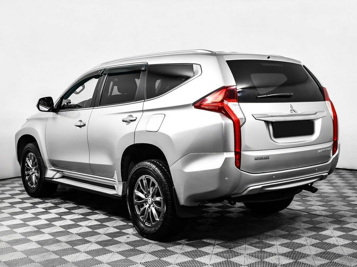 Mitsubishi Pajero Sport б/у, 2017, Автоматическая. Фото: #6