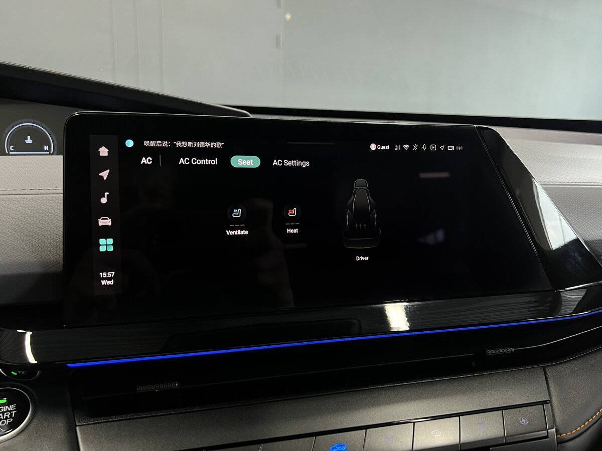 Changan UNI-V б/у, 2023, Роботизированная. Фото: #15