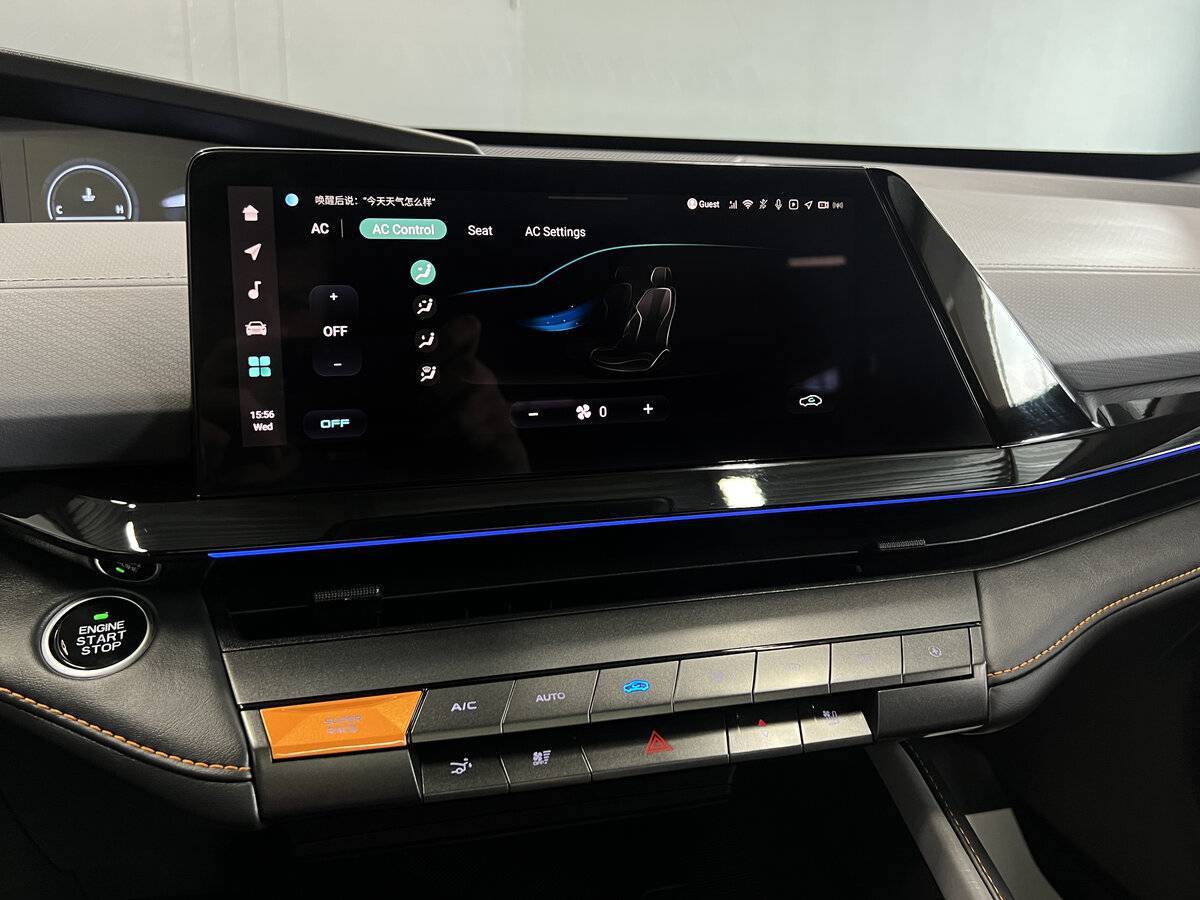 Changan UNI-V б/у, 2023, Роботизированная. Фото: #16