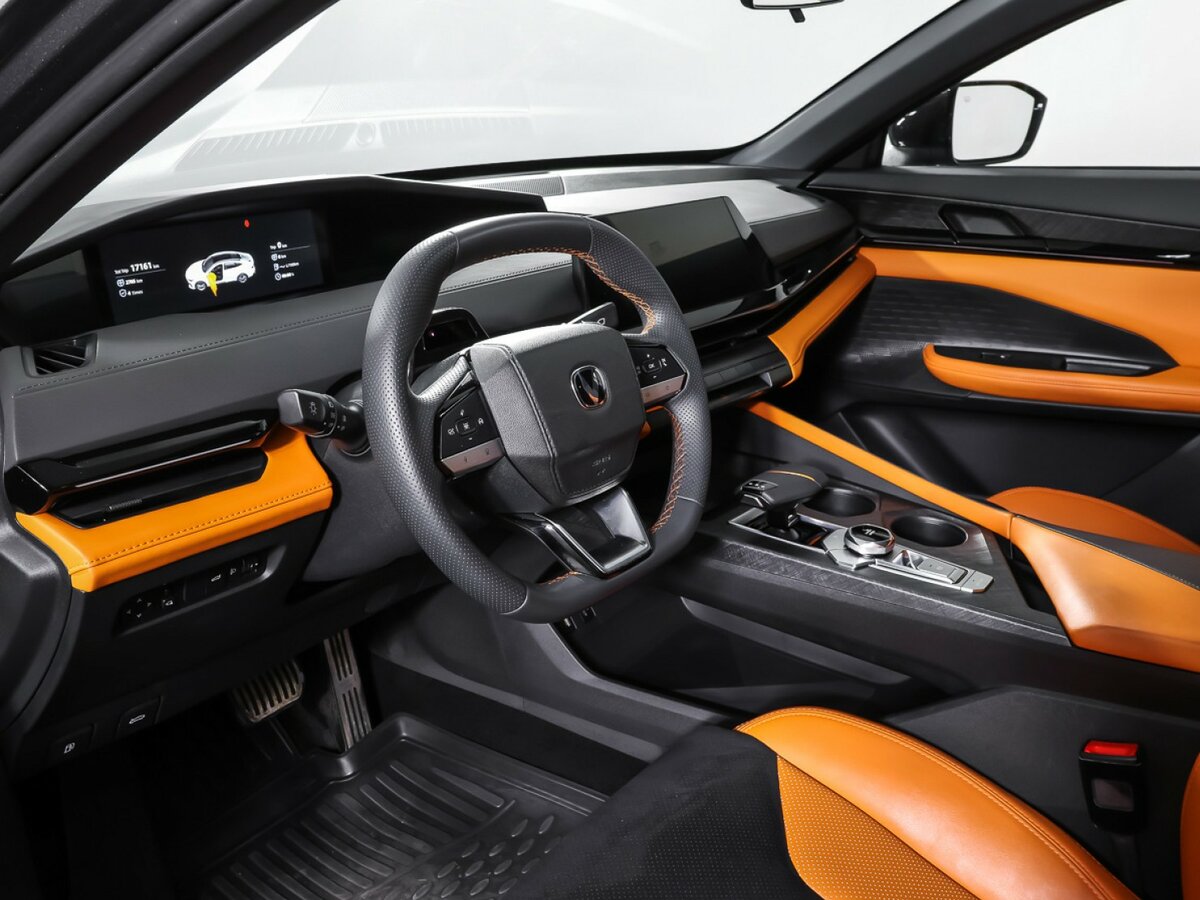 Changan UNI-V б/у, 2023, Роботизированная. Фото: #11