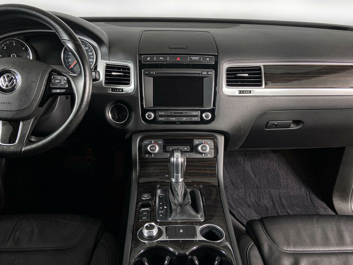 Volkswagen Touareg б/у, 2015, Автоматическая. Фото: #9